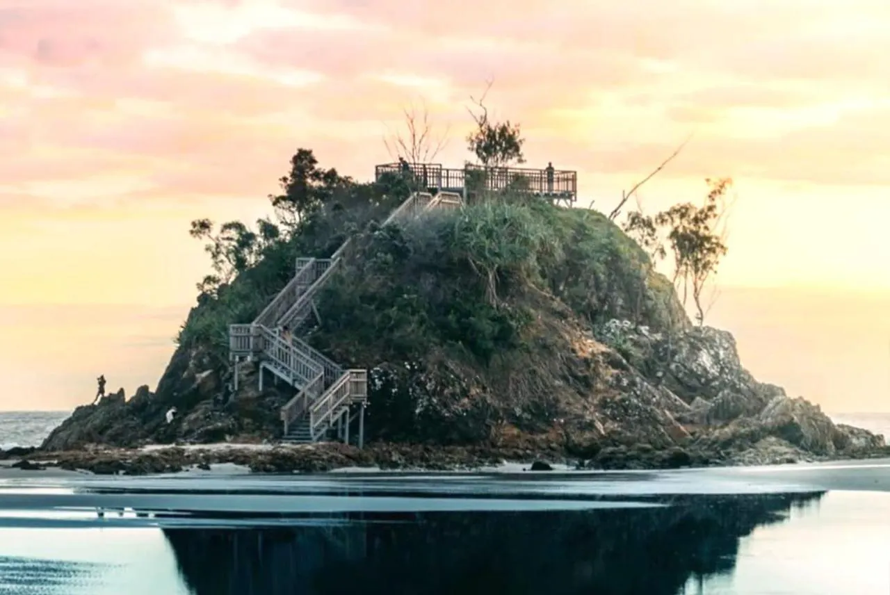 Lodge The Cape At Wategos Pool Pavilion Byron Bay