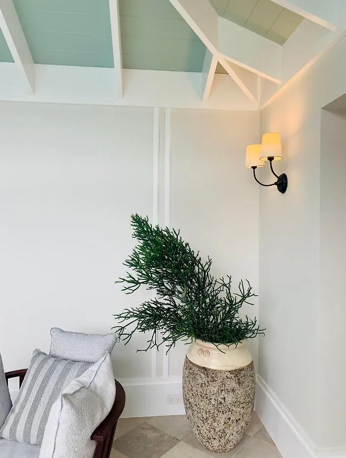 Lodge The Cape At Wategos Pool Pavilion Byron Bay