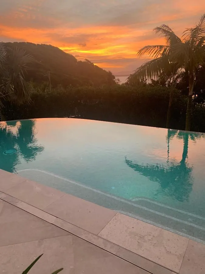 Lodge The Cape At Wategos Pool Pavilion Byron Bay
